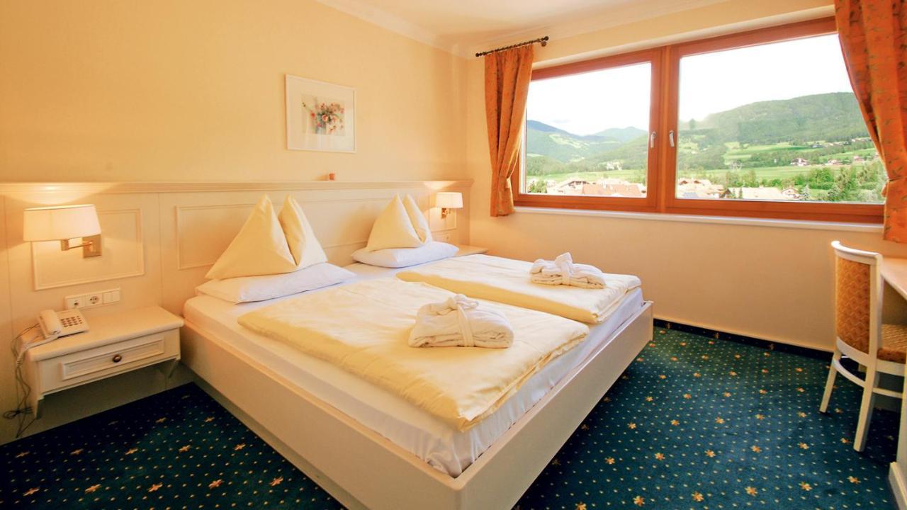 Hotel Olympia Brunico Esterno foto